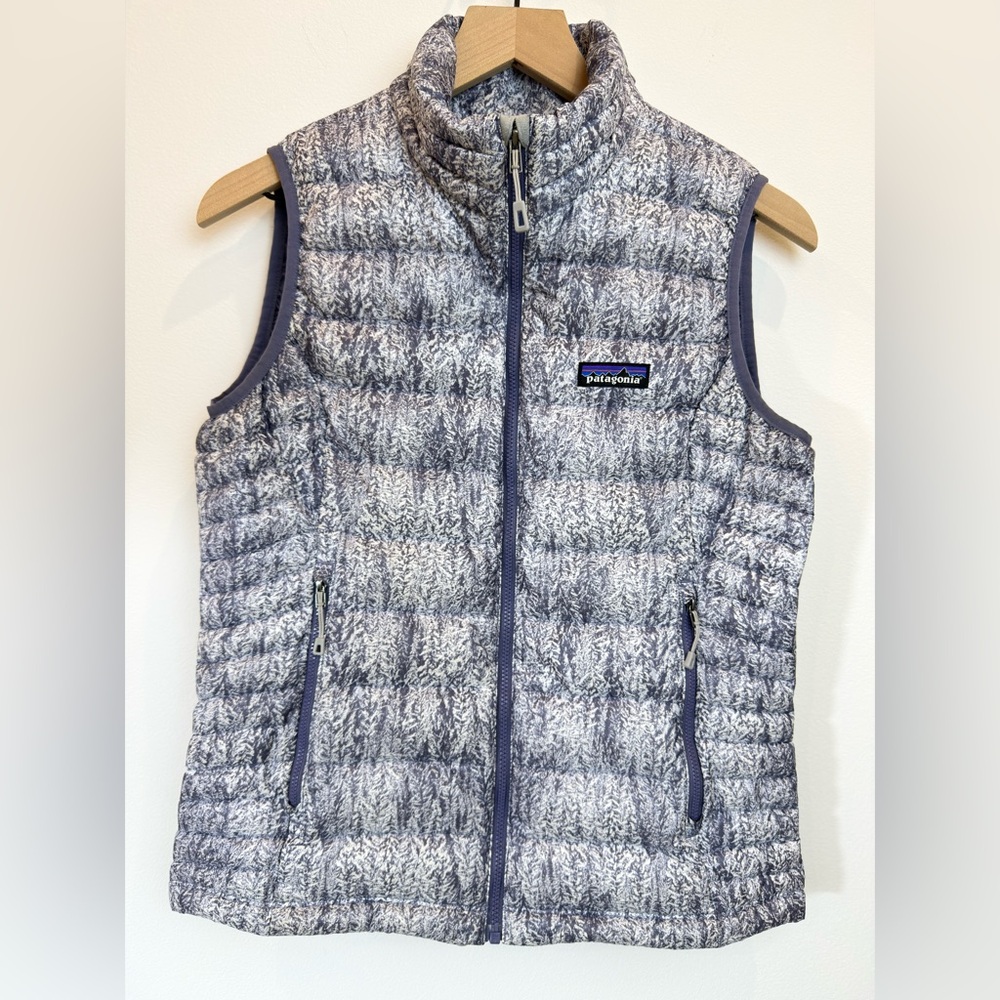 Patagonia Women’s Down Vest Size S Full Zip